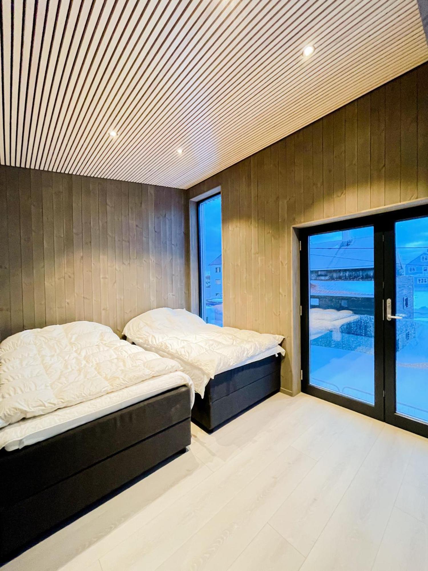 Henningsvaer Lofoten New Apartment Luaran gambar